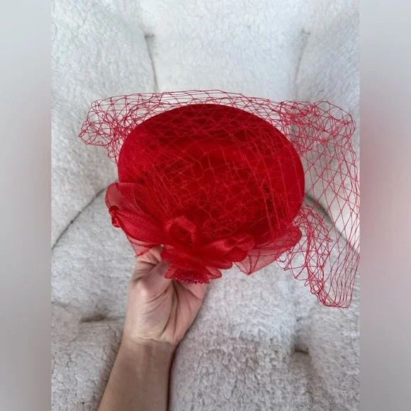 2pc. Elegant Party Black and Red Fascinator Lawliet Woman's Hair Fashion Piece - Picture 11 of 12